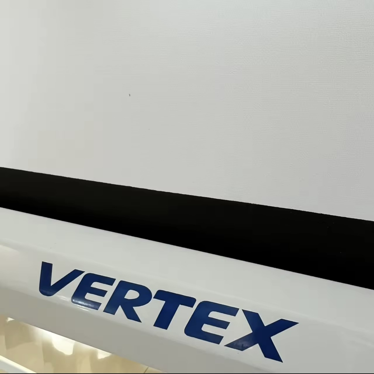 Vertex Tripod Screen 70"x70" รูปที่ 2